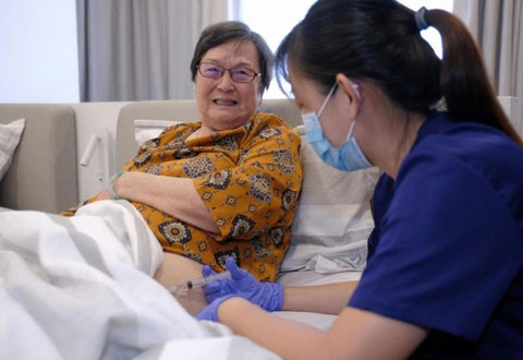 More cancer patients in Singapore being treated at home by visiting nurses